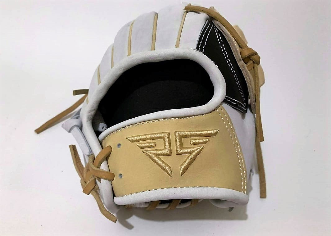 Looking for Websites to Buy Custom Baseball Gloves?