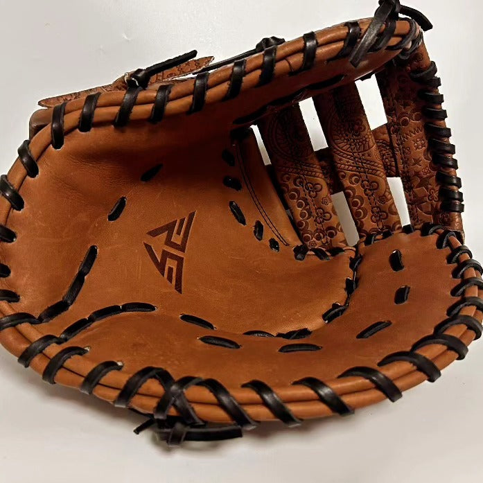 Choosing the right baseball glove online