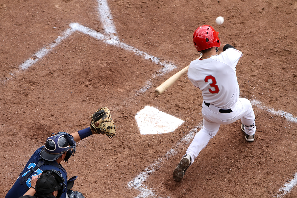 the-reason-why-aluminum-bats-aren-t-allowed-in-mlb-relentless-sports